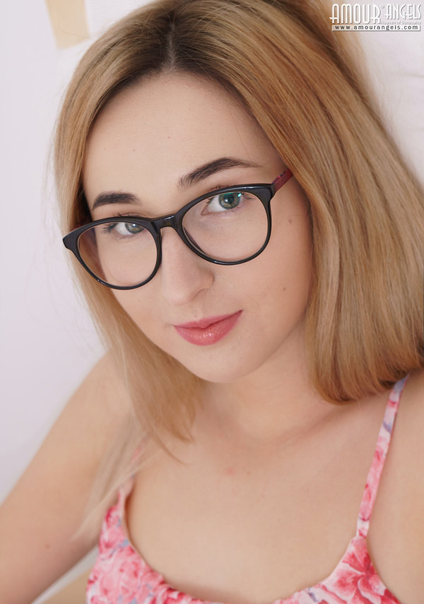 Карен, 23